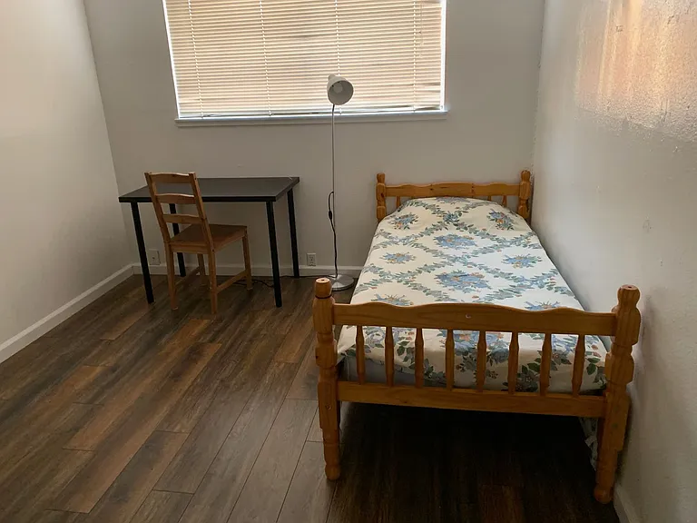 619 Villanova Dr — Photo 9