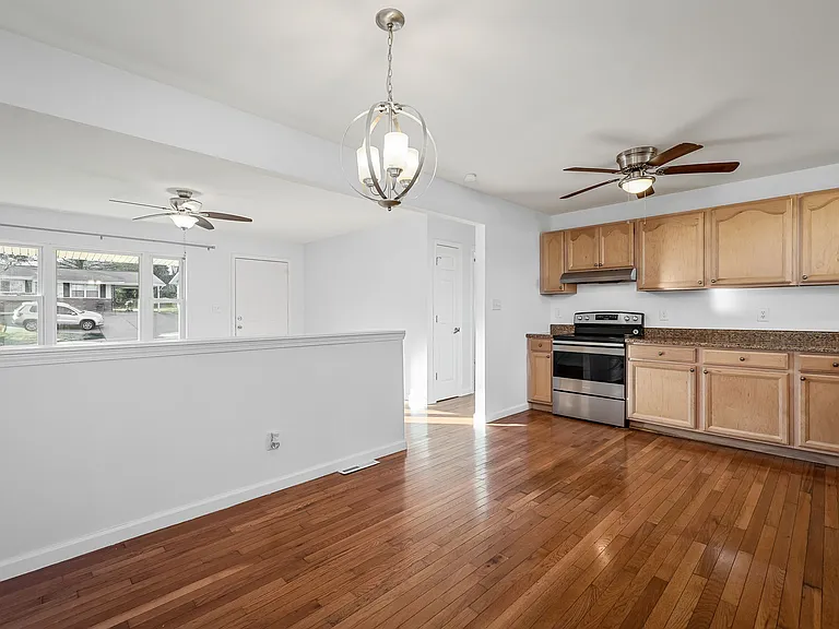 617 S Duchesne Dr — Photo 12