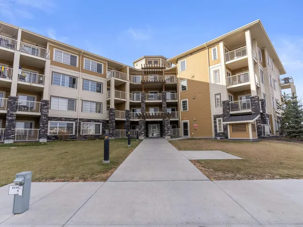 3670 139th Ave NW #305, Edmonton, AB T5Y 3N5