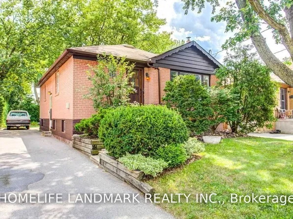 29 Nipigon Ave, Toronto, ON M2M 2V7