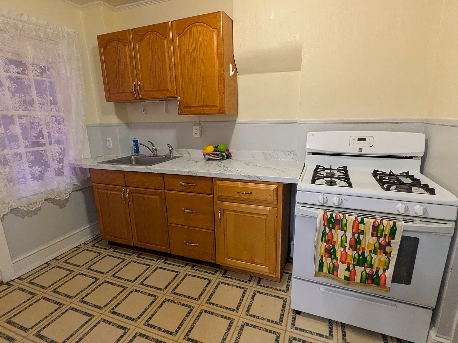3 bed, 1032 sqft, $1,500 — Photo 3