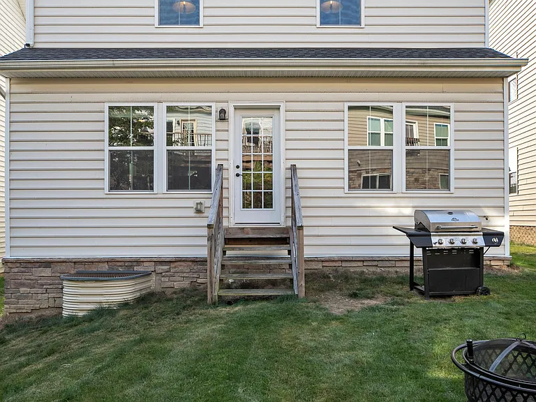 792 Village Club Dr — Photo 4