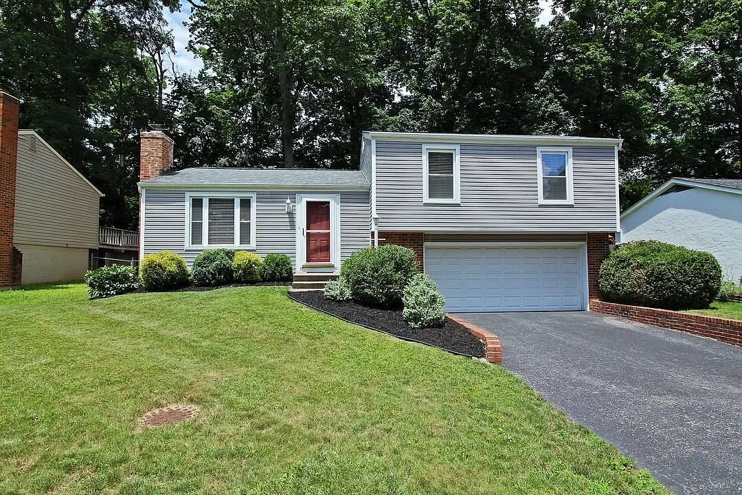3010 Woodloop Ln photo 1