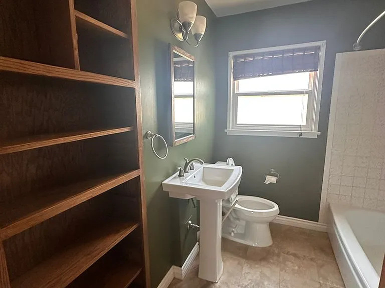 2152 Rexford Dr — Photo 20