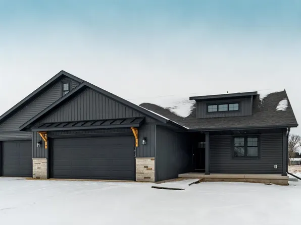 1613 Fox Glove St, Holmen, WI 54636