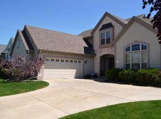 3535 Fiddlers Creek Dr, Waukesha, WI 53188