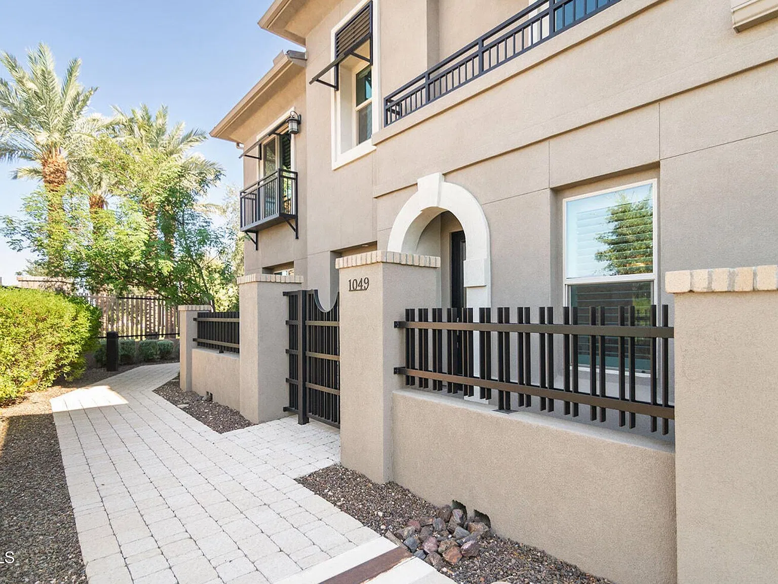2 bed, 2.0 bath, 1161 sqft, $2,800 — Photo 2