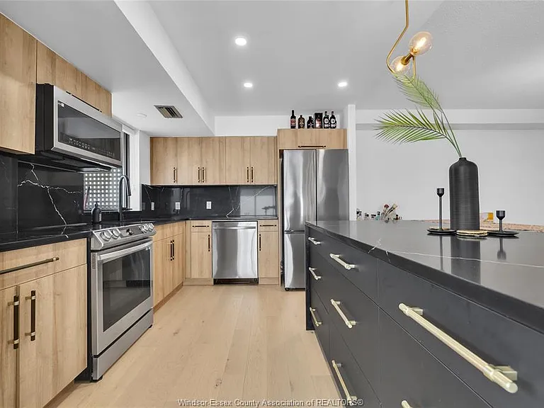 5125 Riverside Dr E #604 — Photo 17