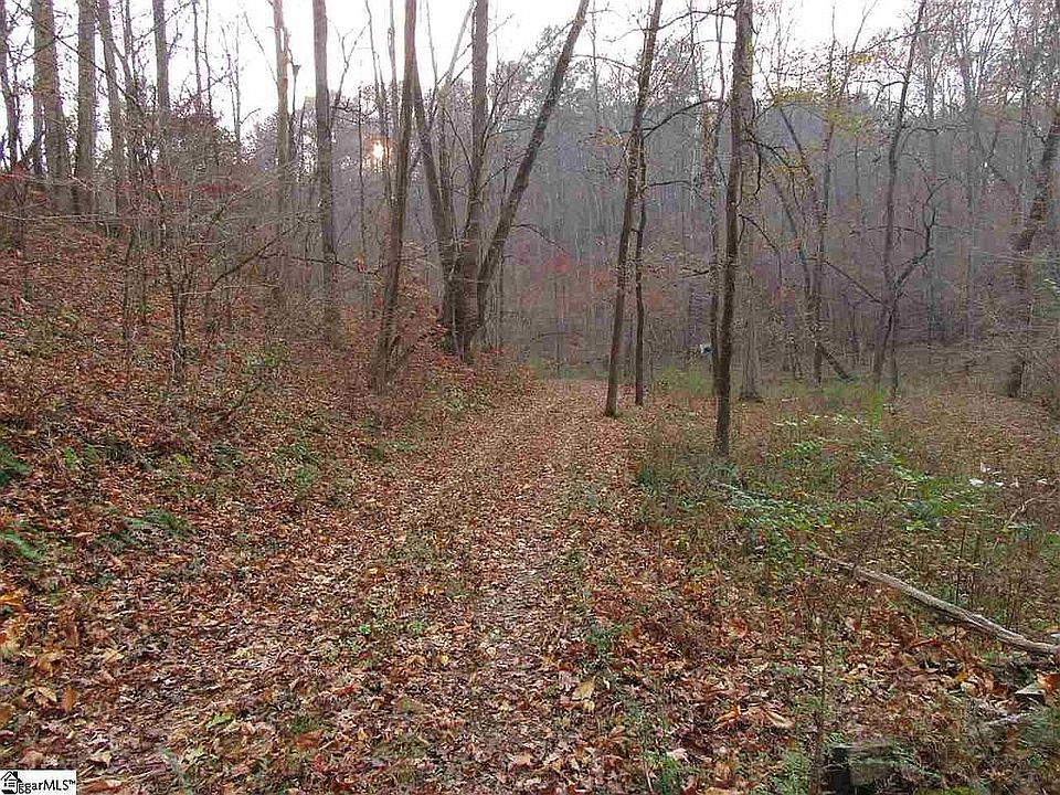 2nd image of 187 Possum Holler