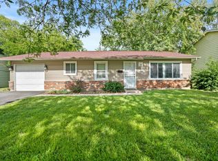 17641 Hillcrest Dr, Country Club Hills, IL