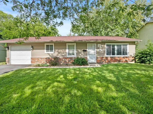 17641 Hillcrest Dr, Country Club Hills, IL 60478