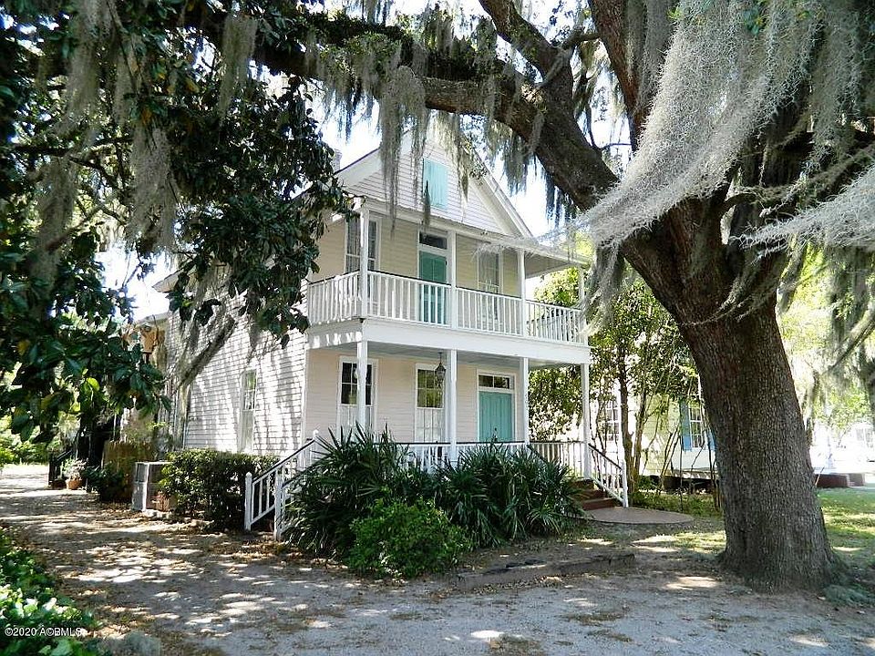 1st image of 903 London Ave APT B