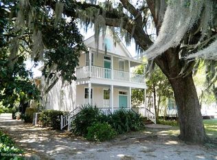 903 London Ave APT B, Pt Royal, SC 29935