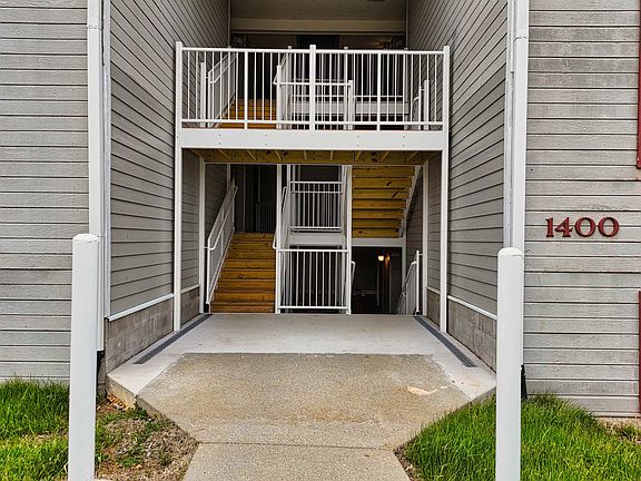 2nd image of 1400 Cedar Ridge Dr