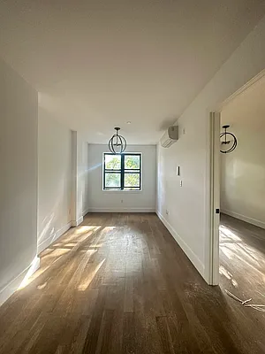 Rented by Cityside Rentals Corp | media 3