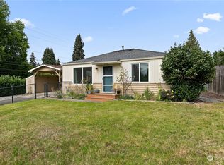 802 S 194th St, Seattle, WA 98148