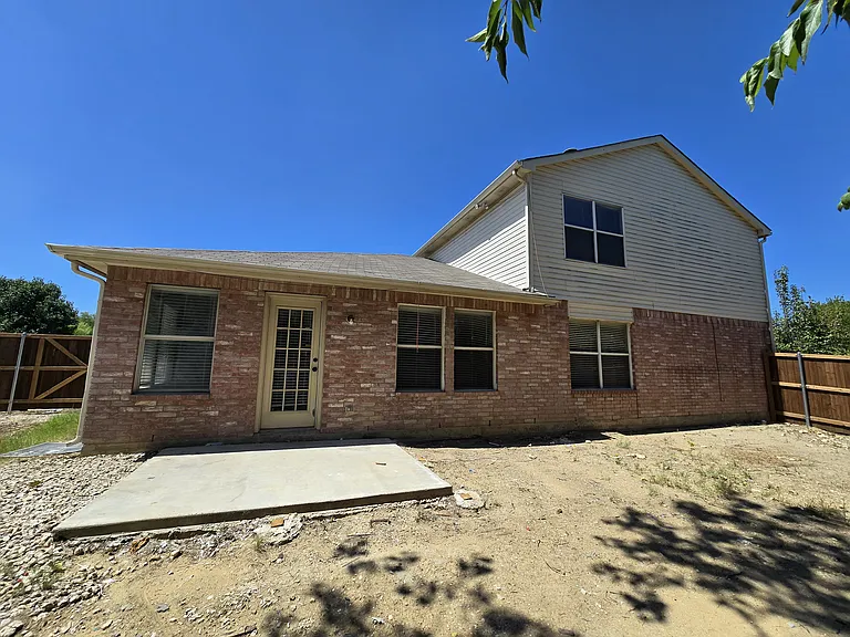 4512 Saddlebrook Dr — Photo 22