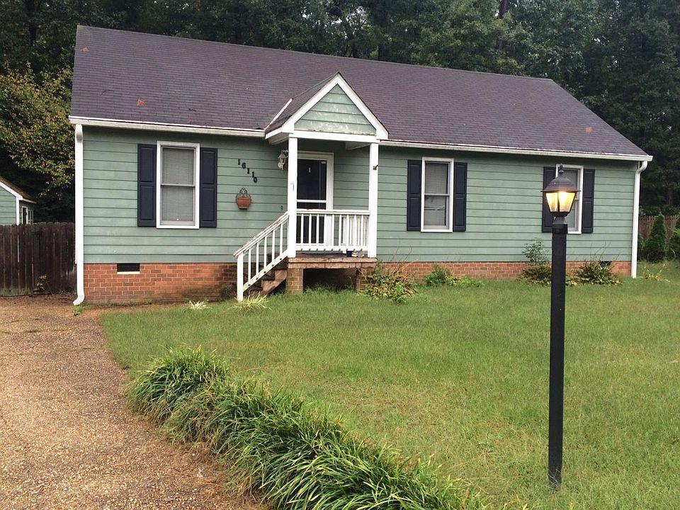 Three bedroom, 1 bath ranch. Laundry room, eat-in kitchen with deck and fenced in backyard.