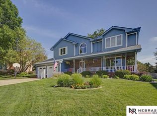 16309 Decatur Cir, Omaha, NE 68118