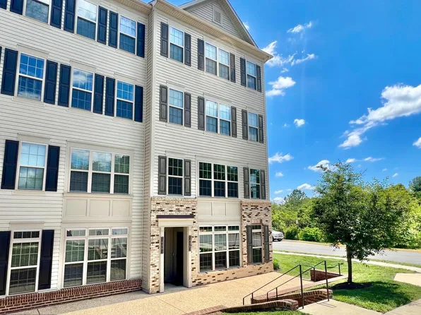 14863 Chrysler Ct, Woodbridge, VA 22193