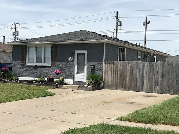 58 Mary Lou Ln, Depew, NY 14043