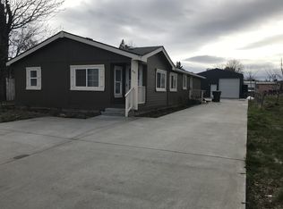 916 NE 4th Ave, Milton Freewater, OR 97862