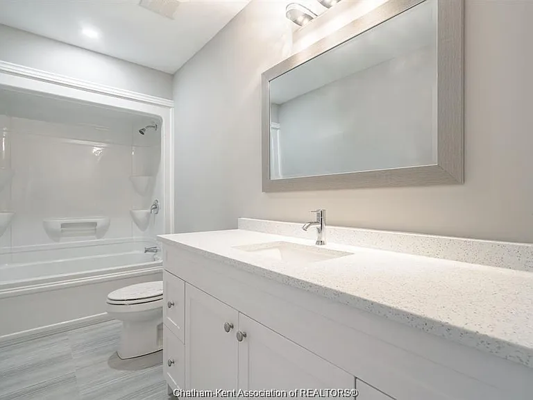32 Betty Ct — Photo 9
