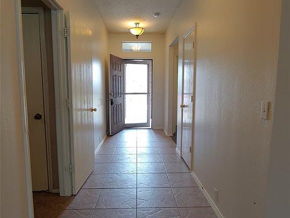 4th image of 1315 Cloyne Dr