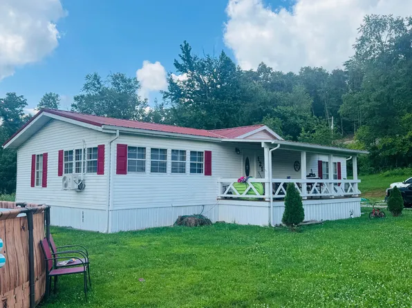 121 Black Creek Rd, Clay City, KY 40312