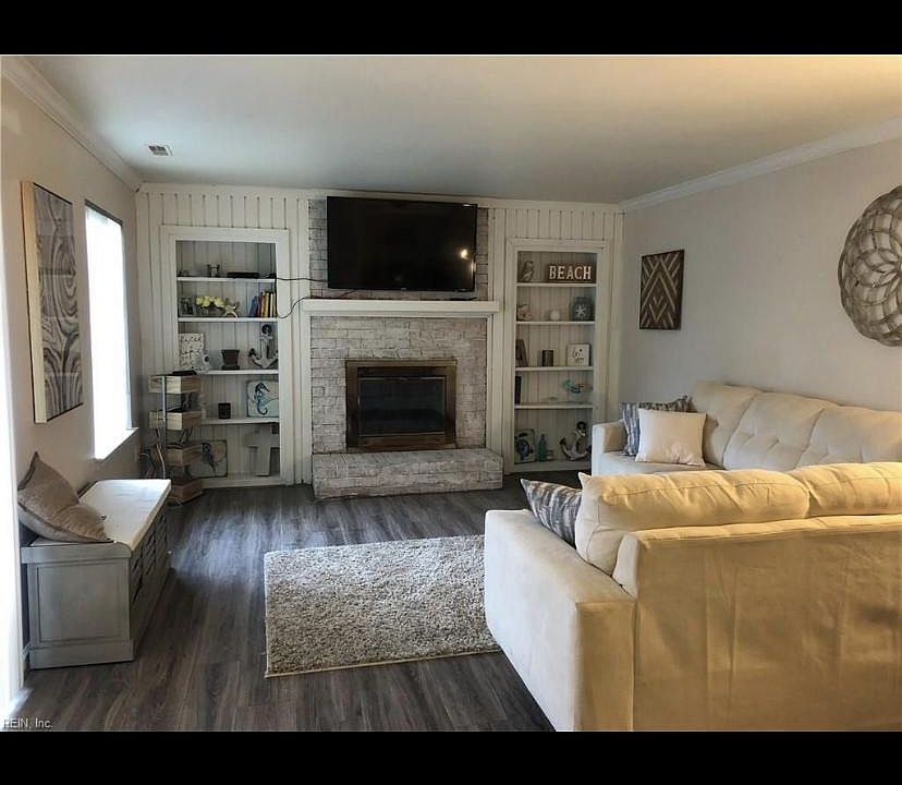 2nd image of 1018 Angler Ln #C-8