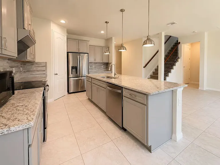 5009 Wabash Pl — Photo 3