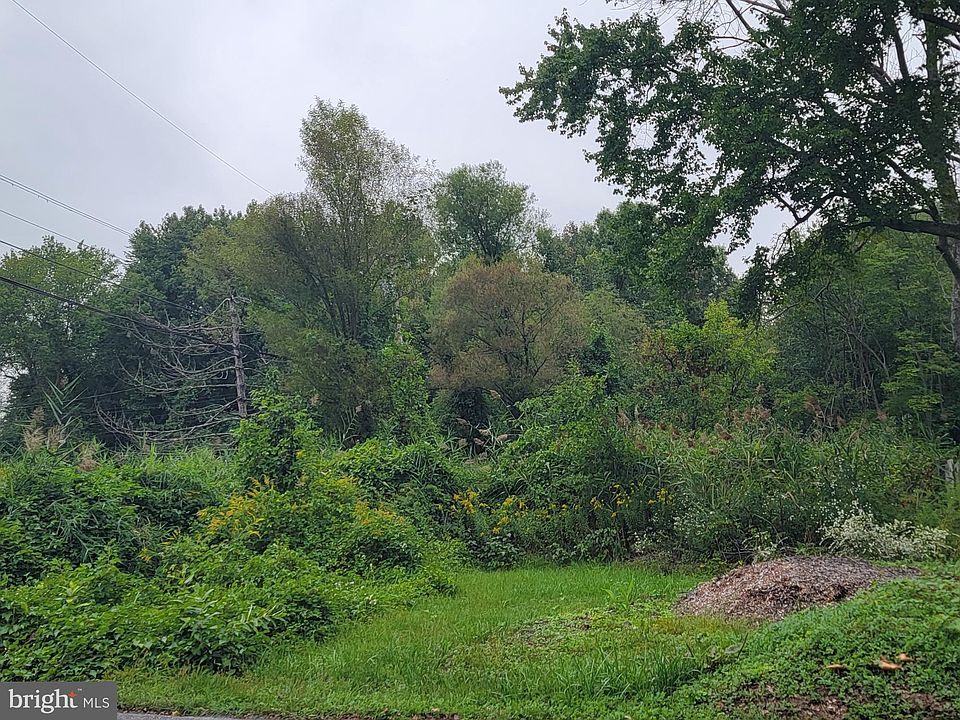 2nd image of 1 Don Ave