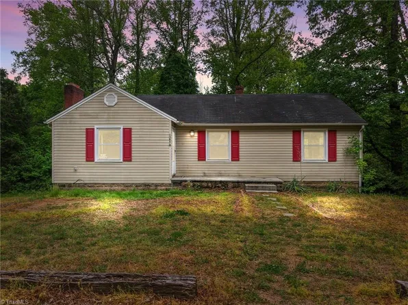 1361 Wentworth St, Reidsville, NC 27320