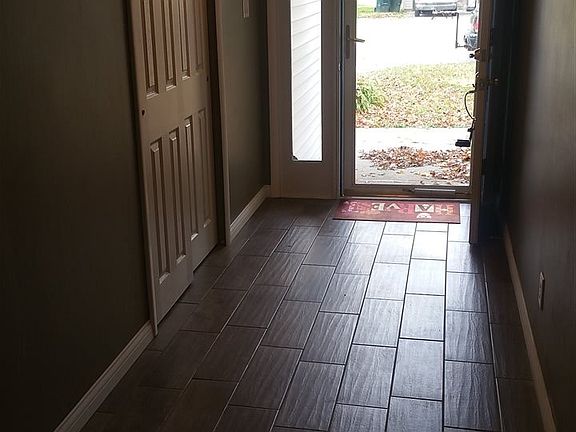 5th image of 205 W Charter Dr