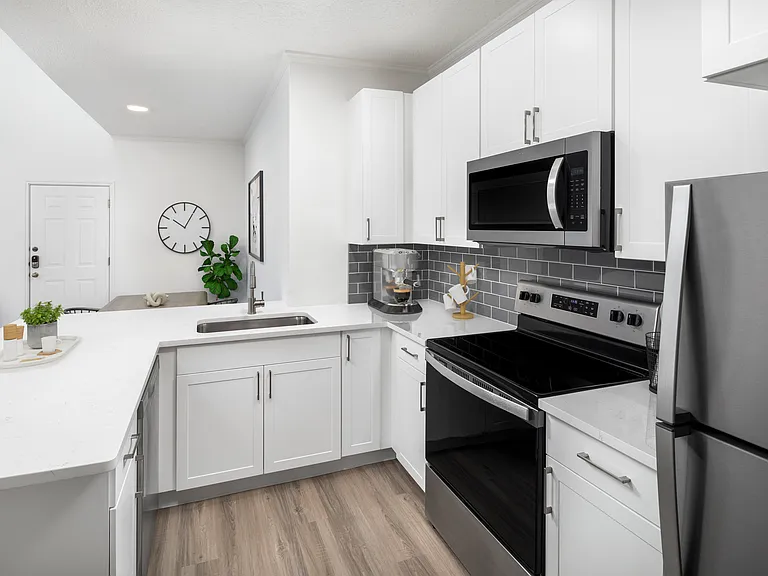Aventura Cimarron — Photo 2