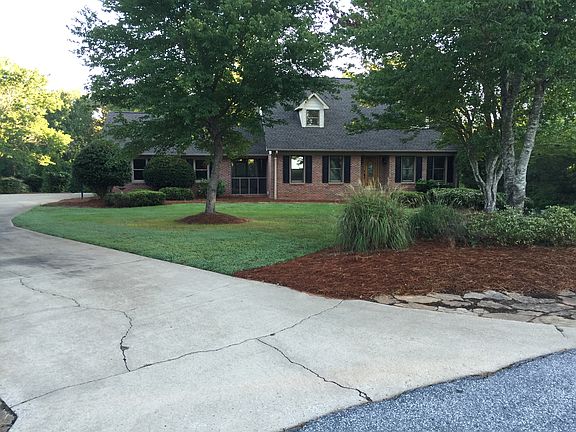 2nd image of 185 Buena Vista Dr