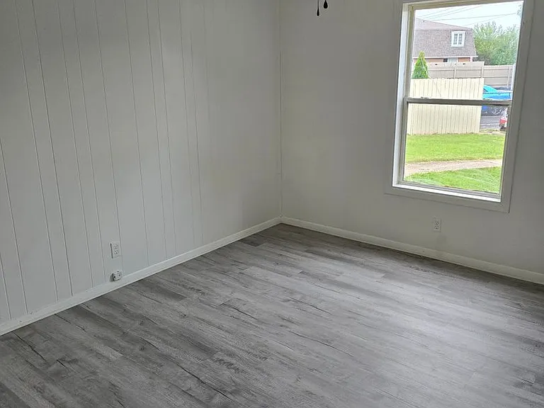 2525 W Monroe St — Photo 6