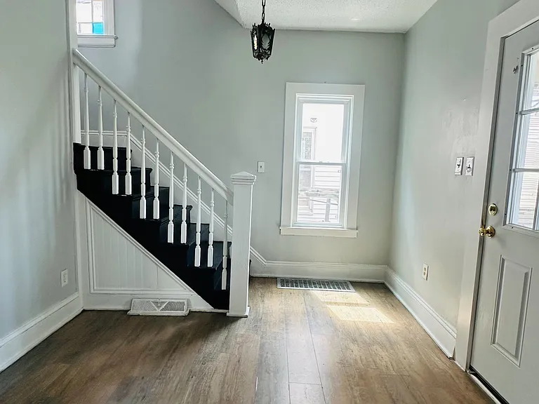 830 Main Ave — Photo 32
