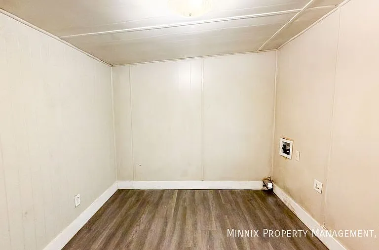 512 39th St — Photo 8