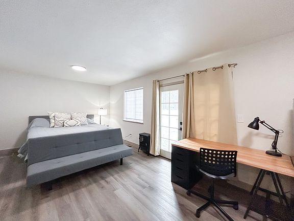 Great en-suite study for getting work done.