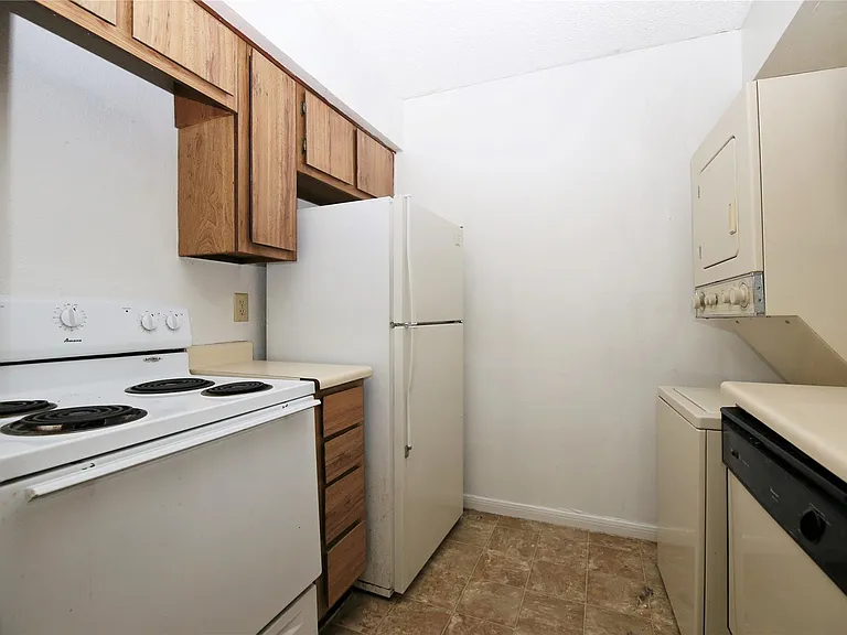 5711 Sugar Hill Dr #95 — Photo 10