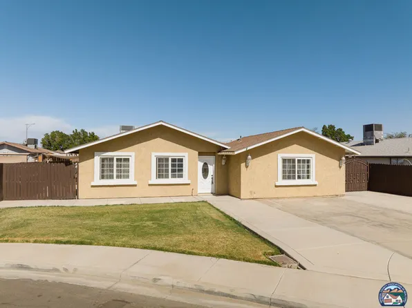 983 Heller Ct, Calexico, CA 92231