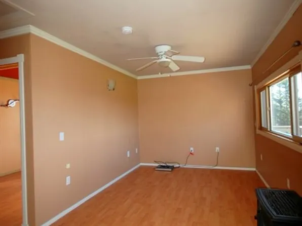 418 Starfield Ln, Camano Island, WA 98282