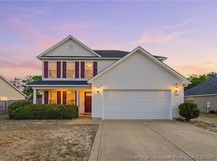 542 Gapway Ct, Hope Mills, NC 28348