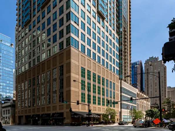 2 E Erie St APT 1106, Chicago, IL 60611