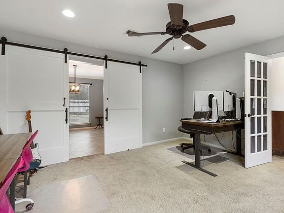 4th image of 95 N Winterport Cir