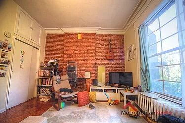 Rented by Metropolitan Realty