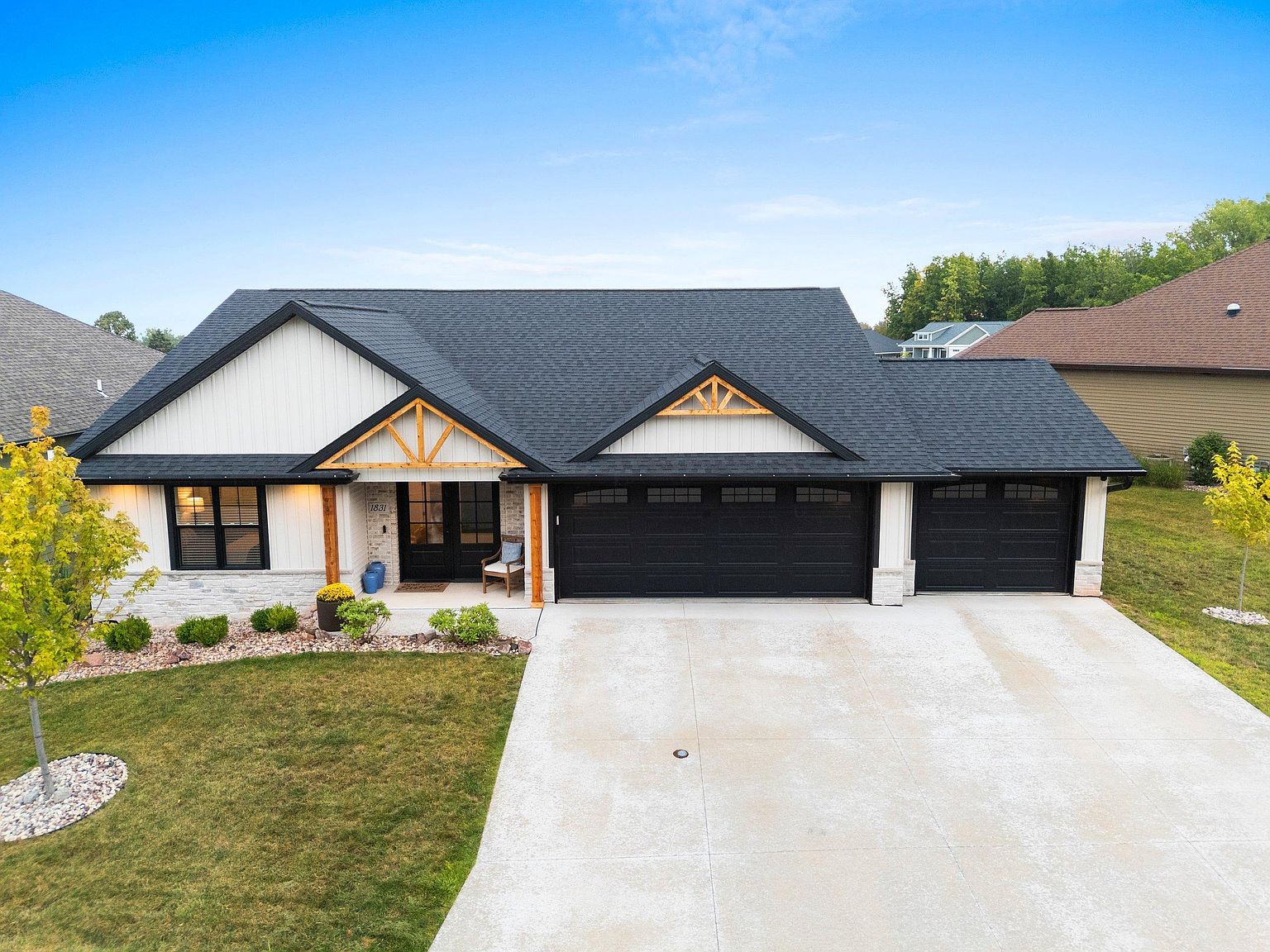 1831 Bobby Jones Dr — Ledgeview Golf Club
