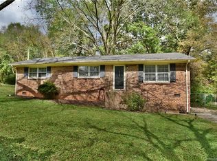 217 Wedgewood Dr, Gastonia, NC 28056