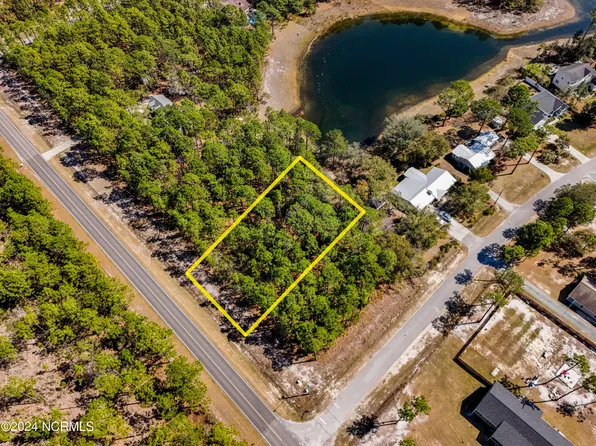 708 Fifty Lakes Dr #2, Southport, NC 28461